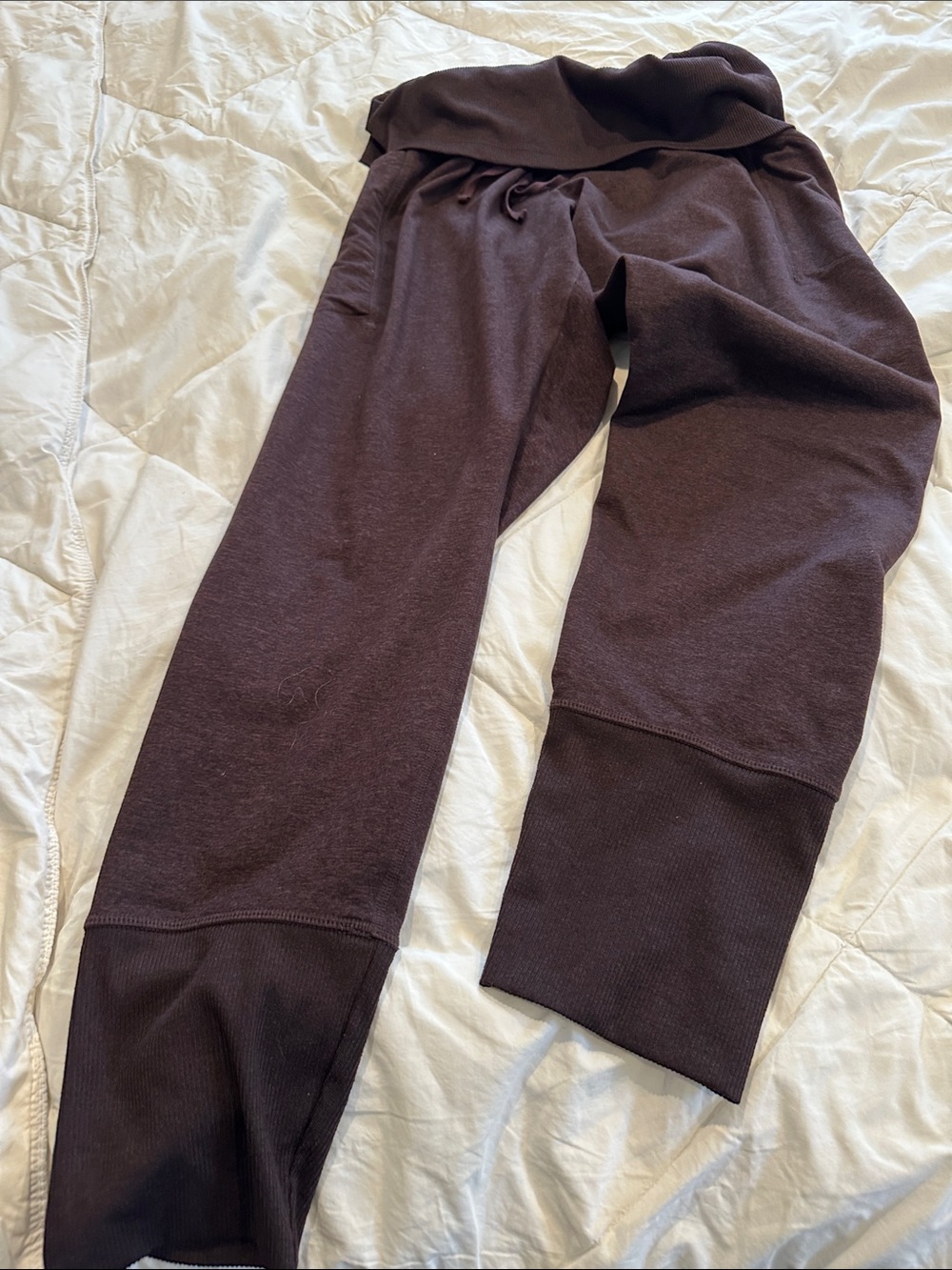 Women’s Stretchy Fold-Over Waist Burgundy Jogger Pants Side Pockets.
